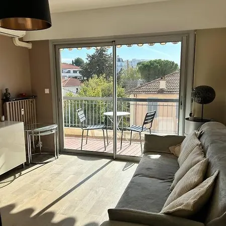 A 2 Pas Du Centre De Apartment